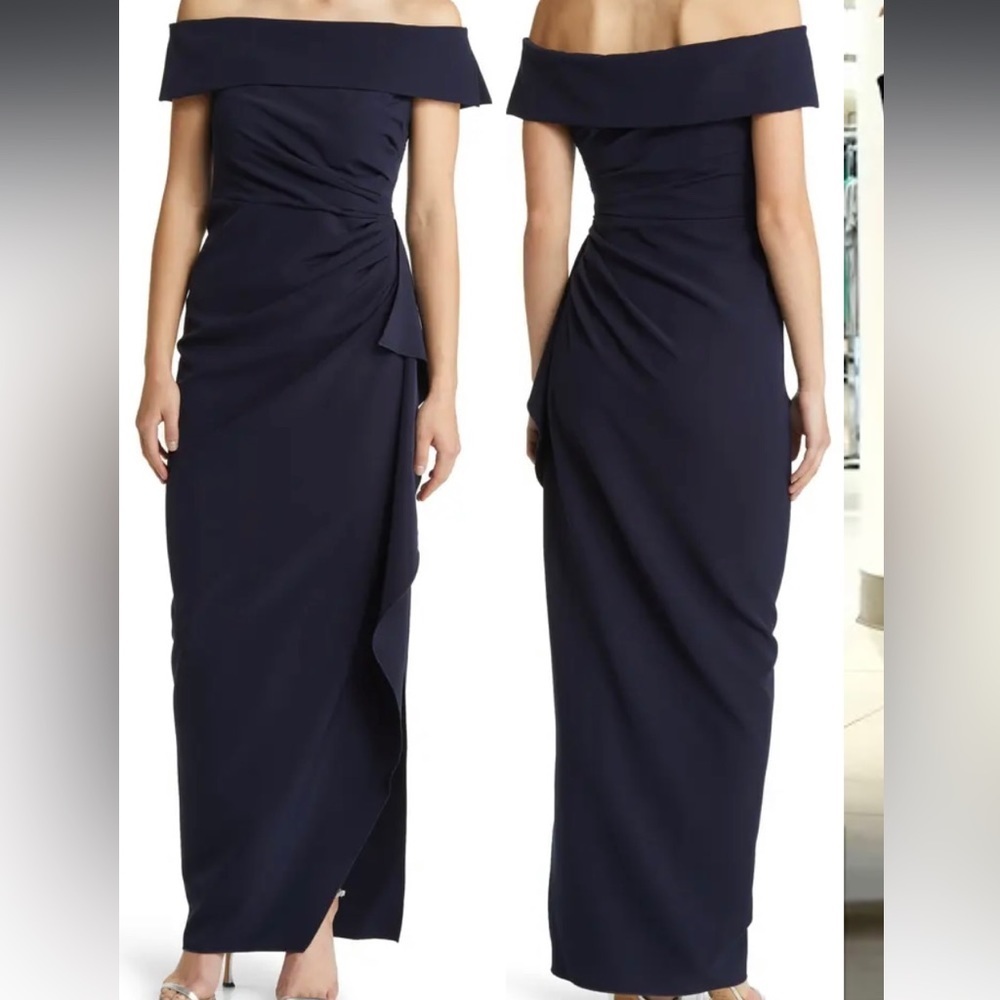 NWOT Ruffle Off the Shoulder Column Dress
VINCE CAMUTO navy color